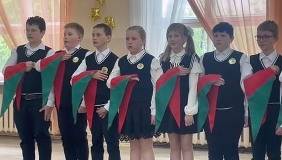 8 мая состоялся торжественный  прием в пионеры учащихся 4 класса