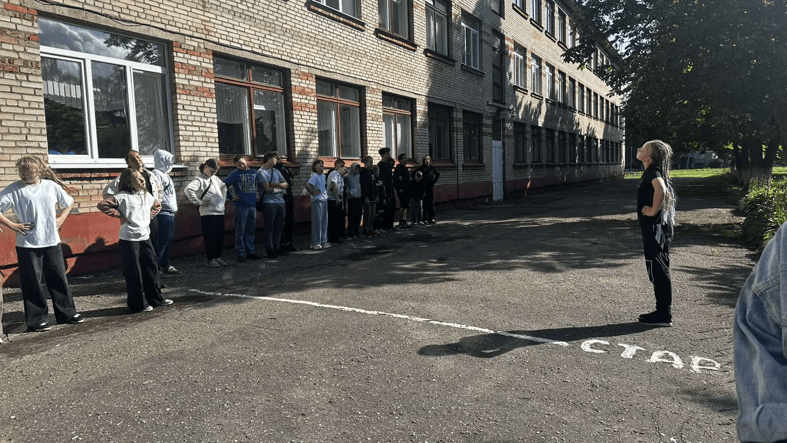 Утренняя зарядка в лагере «Патриот»