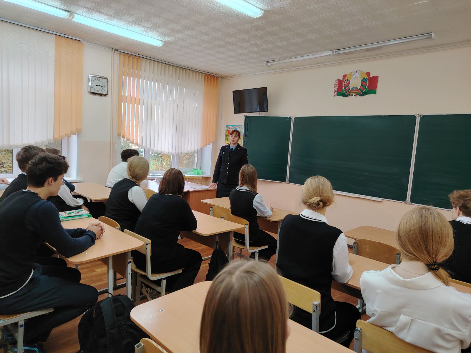 Профориентационная работа с учащимися 11 кл. Тема: «Специфика военного труда», круглый стол