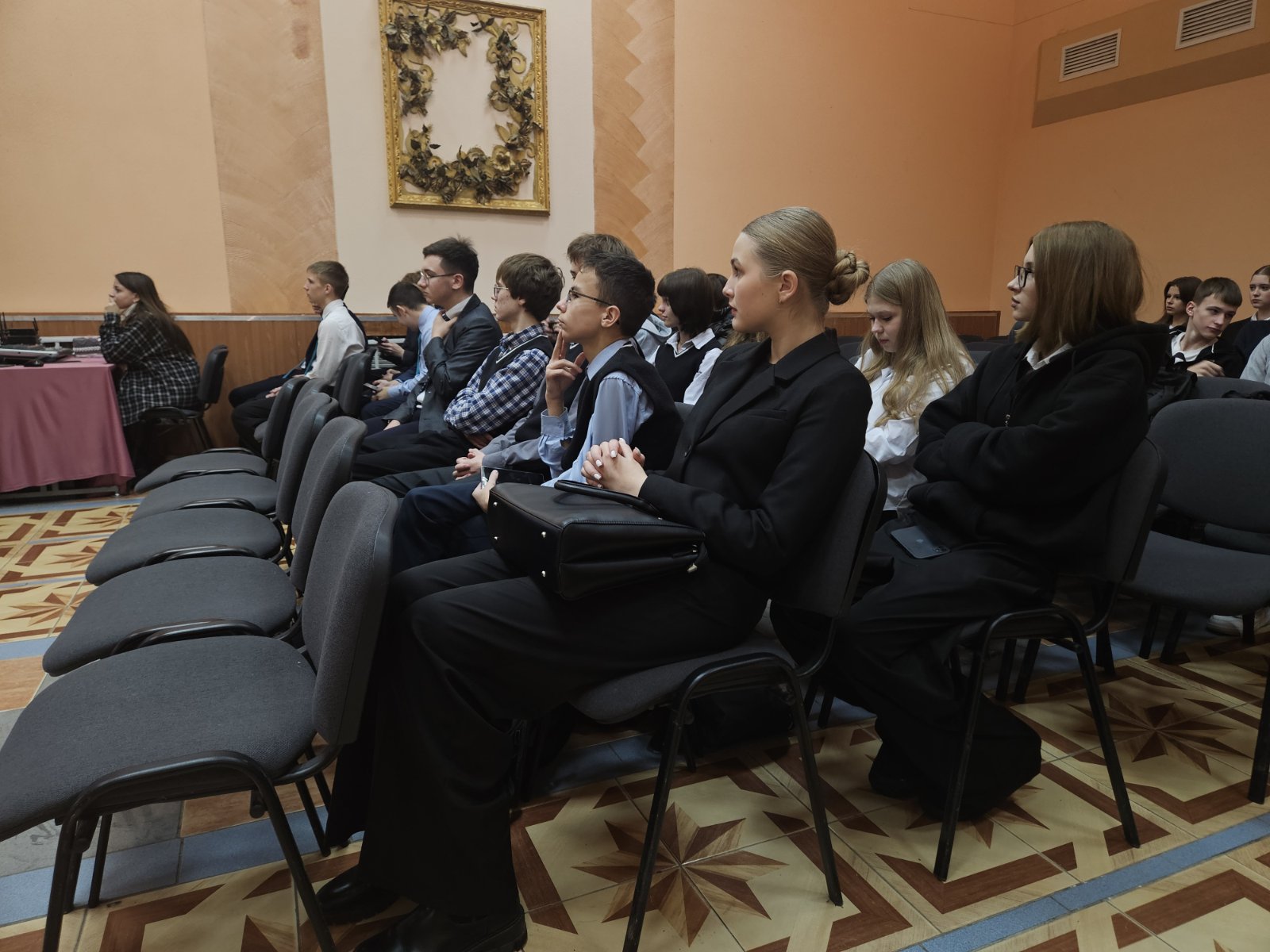 Учащиеся школы приняли участие во встрече с представителями Военной академии Республики Беларусь и военным комиссариатом г.Витебска