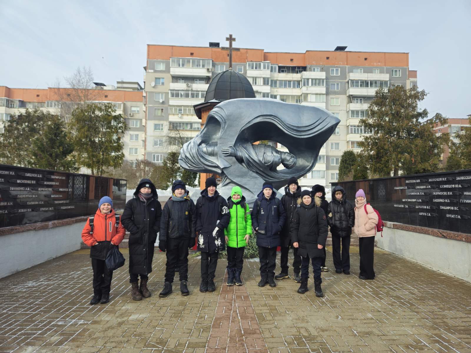 Учащиеся VII «Б» класса на уроке памяти 19.02.2026 «Необъявленная война» в музее Воинов-Интернационалистов