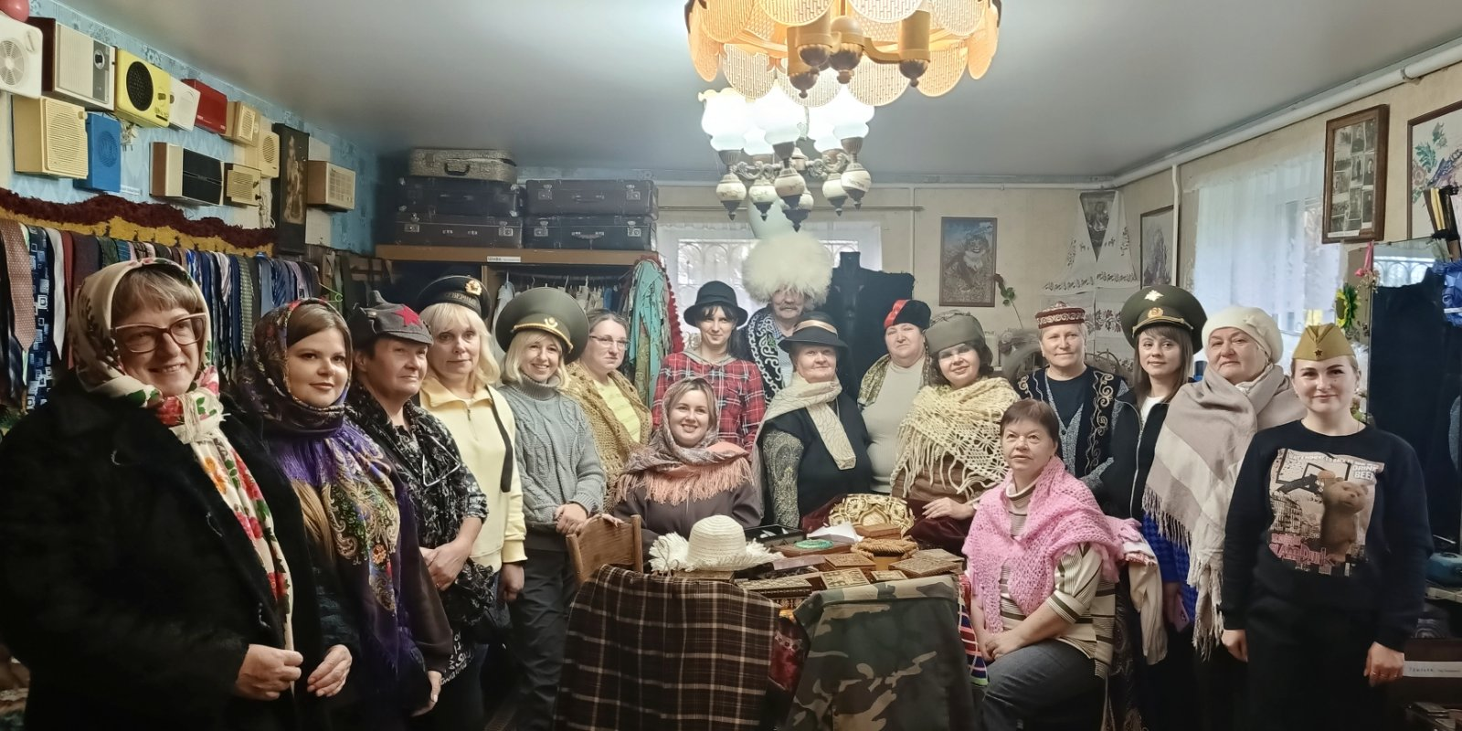 Поездка в народный музей «История Зароновского края»